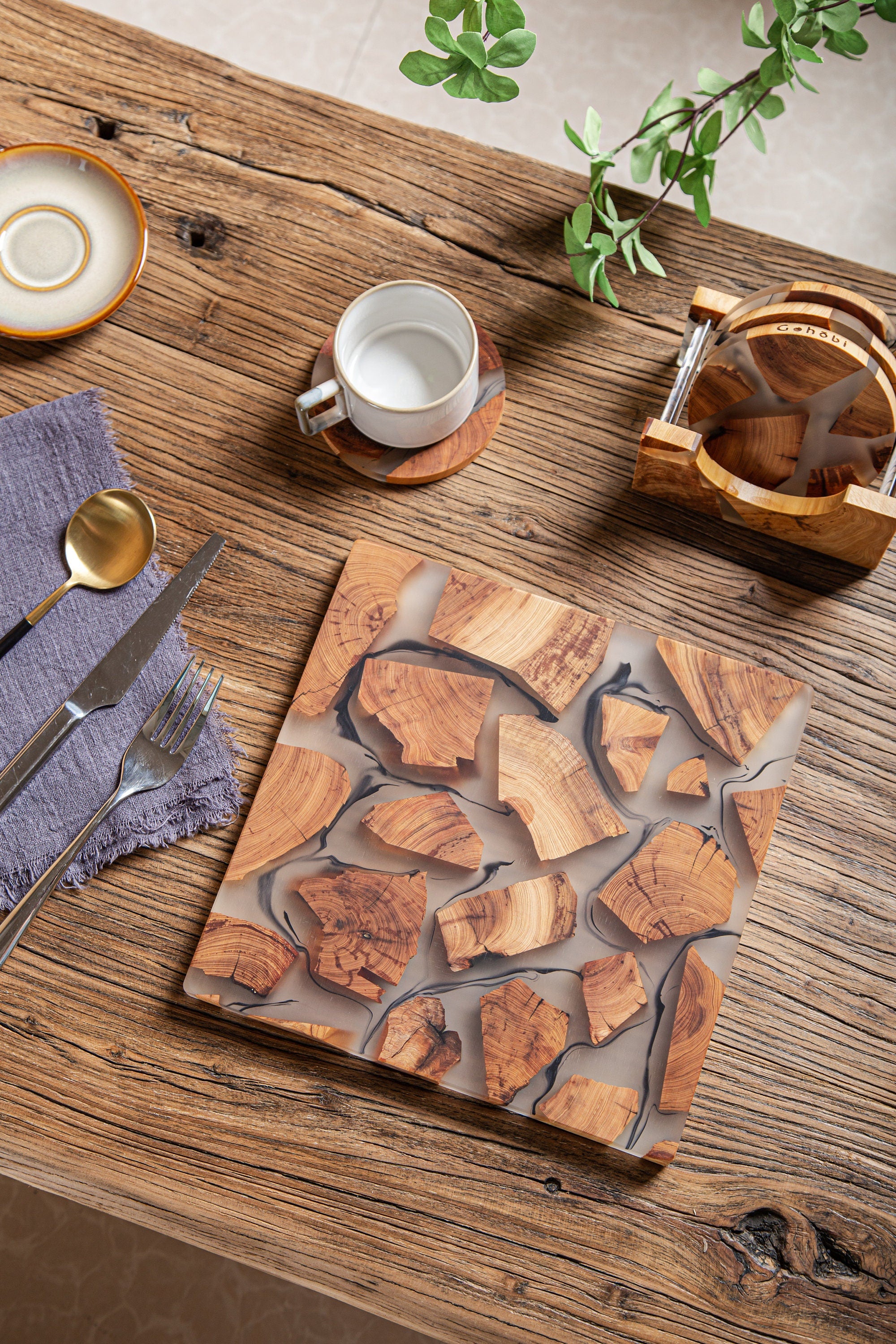 Gohobi Square Wooden Resin Placemat 24cm